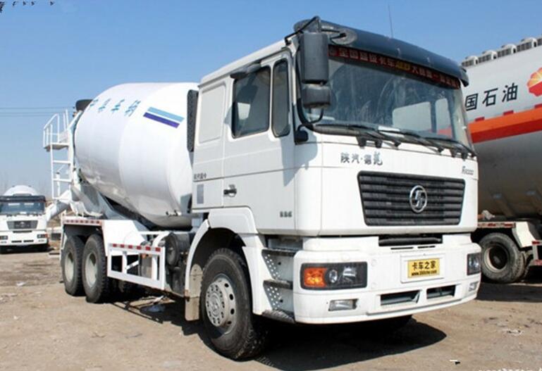 Shacman chassis 8m³ concrete truck mixer